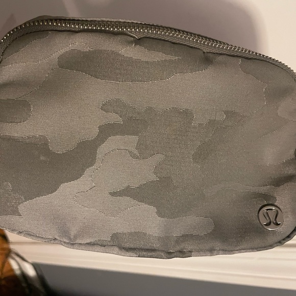 lululemon athletica Handbags - NWOT Lululemon Athletica Camo Belt Bag